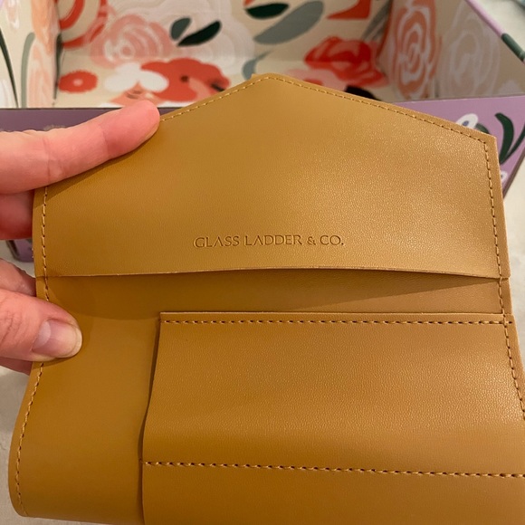 Vegan Leather Tech Organizer Roll by Glass Ladder - Picture 8 of 12